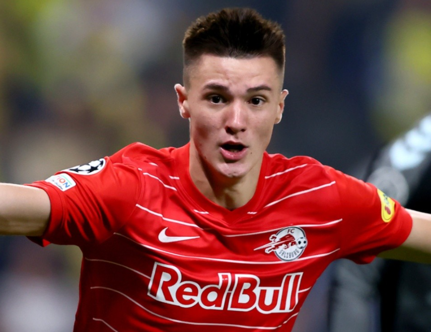 特洛伊·迪尼炮轰曼联引援：舍什科表现引质疑，引援策略遭诟病