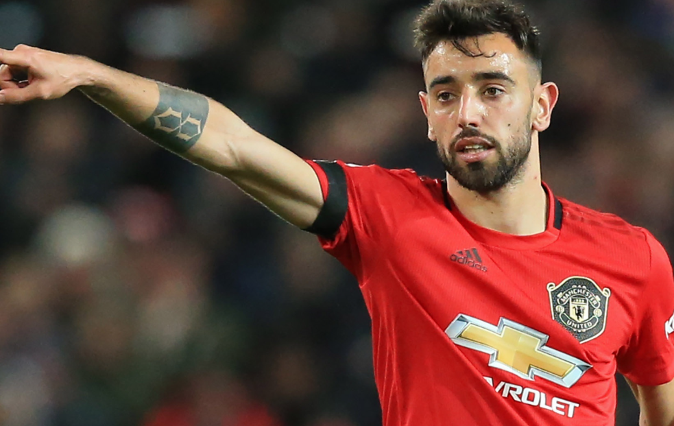 曼联迎利好：梅努伤愈复出，中场实力有望提升